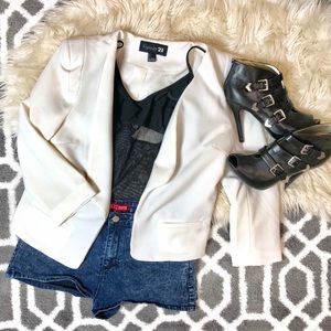 High waisted dark blue light acidwash fade shorts